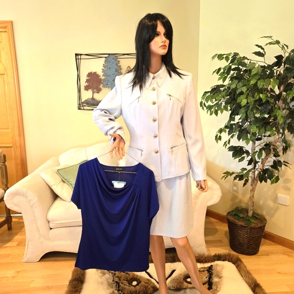 Sunny Names Pale Blue Woman's Business Suit Decorative Zipper Pockets, Size 12 - Picture 11 of 13